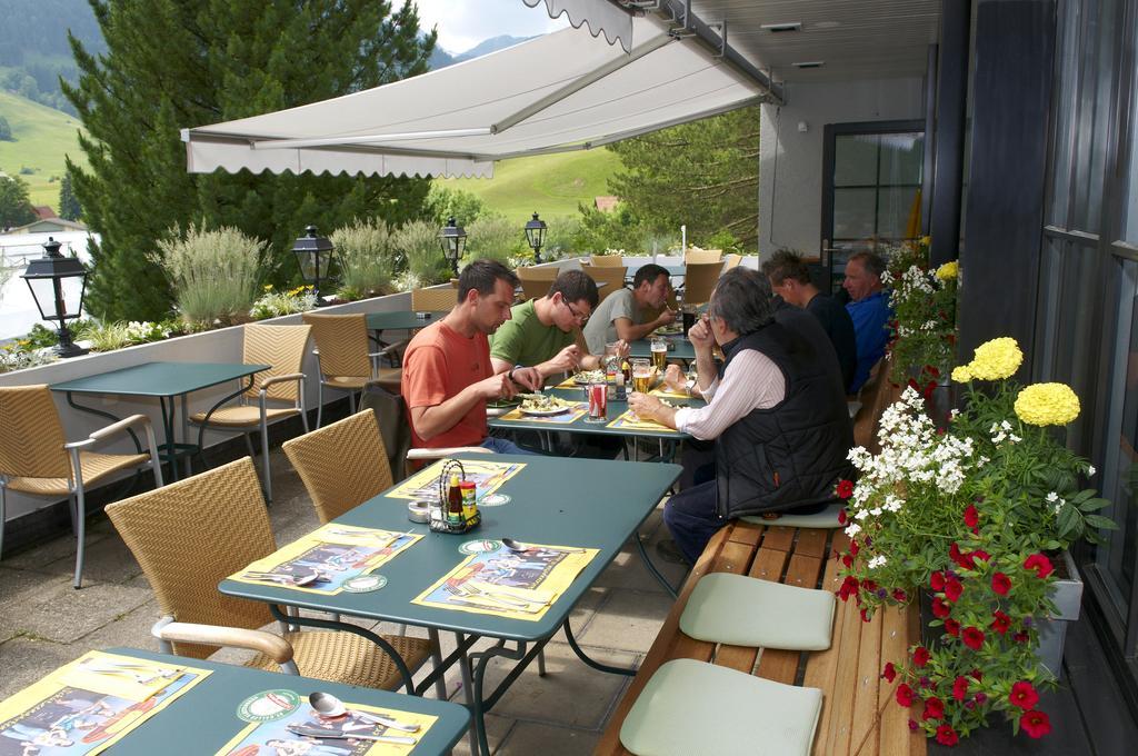 Hotel-Restaurant Sternen Nesslau Dış mekan fotoğraf